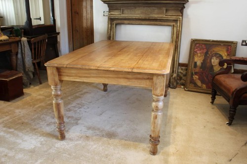 Table solid walnut - walnut, refectory