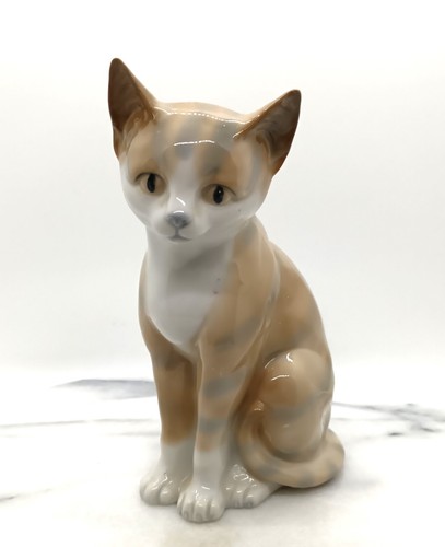 Vintage porcelain sitting - vintage,
