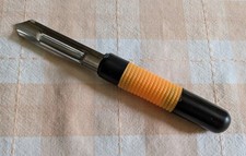 Unused Twist & Core Peeler