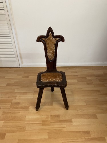 Vintage carved wooden - carved,