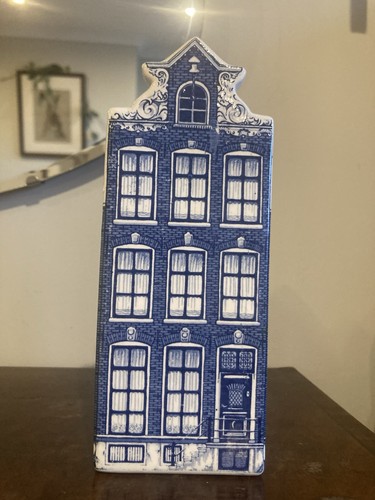 Delft blauw canal house - delft’s,