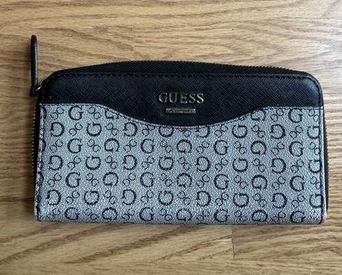 Guess los angeles zip - guess, around