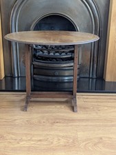 Vintage Wooden Tilt-Top Round Coffee Table M&T London Antique Style Decor