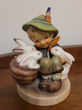 Vintage Goebel Hummel Figurine