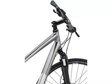 Boardman MTX 8.6 Mens Hybrid Bike Size Medium/CatEye AMPP 500S Front Light