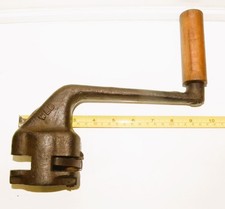 VINTAGE STATIONARY ENGINE