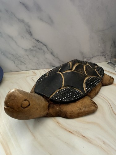 Hand carved wooden - turtle, —
