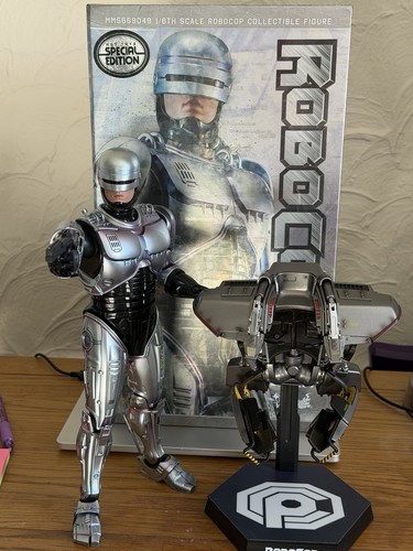 Hot toys robocop special - hot,