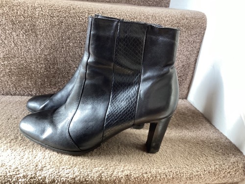 Ladies footglove leather - m&s,