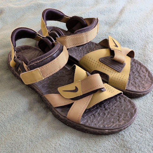 Nike acg air deschutz sandal - nike, deschutz+