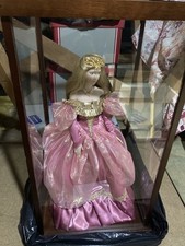 FRANKLIN MINT HEIRLOOM CINDERELLA DOLL IN DISPLAY CASE