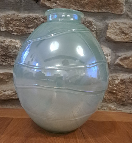 Pearl white recycled glass - recycled,