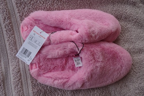 Size f pink fluffy - 7-8,