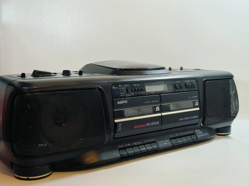Sanyo mcd z30l vintage boombox - mcd-z30l,