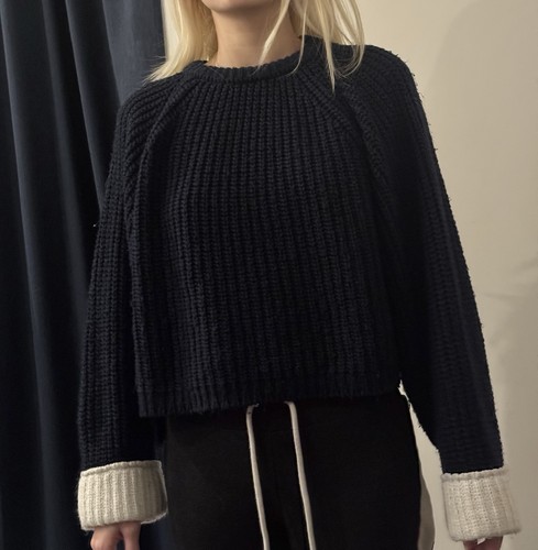 Crop oversized sweater knitted
