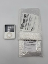 Apple iPod Nano (3rd Gen) / 4GB / MB245LL/A
