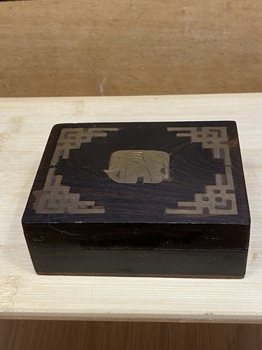 Wooden lidded trinket box