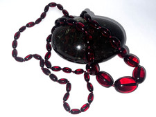 Antique Art Deco Oval Cherry Bakelite Bead Necklace 55g/ 54 Beads/Screw Clasp