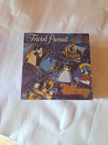 Disney trivial pursuit board - disney,