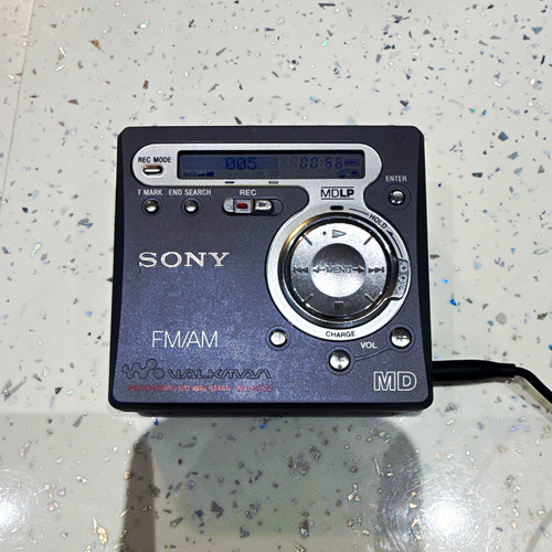 Sony r70 walkman - sony,