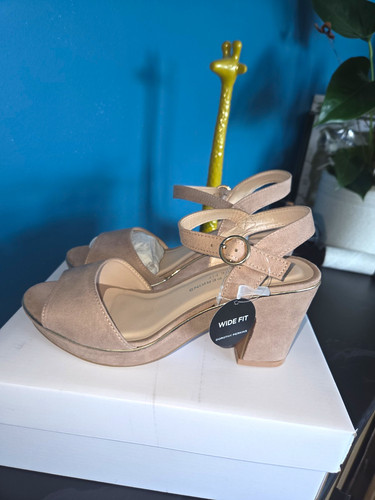 Dorothy perkins rhonda nude - perkins,