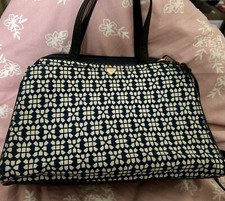 Beautiful Navy & Cream  Nica