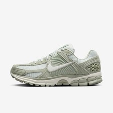 Nike Zoom Vomero 5 Trainers