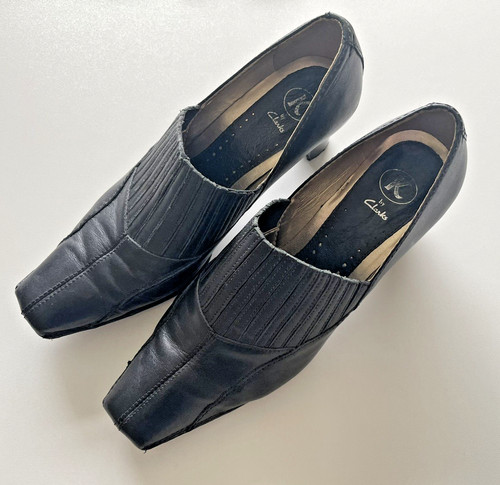 Shoes clarks black heeled - k,