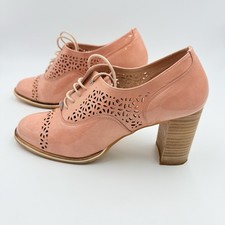 Hispanitas Salmon pink patent