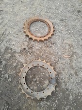 2x hitachi zx130 sprocket