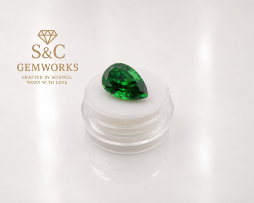 Emerald green pear - emerald,