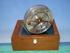 custom made alloy centrepin