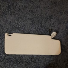 1Y0857552H2F4 sun visor rh for