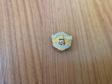 VINTAGE ORIGINAL BARROW SHIP BUILDERS RUGBY LEAGUE RLFC CREST ENAMEL PIN BADGE