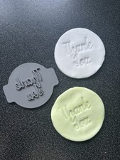 Personalised icing sugar