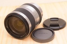 W/Caps Sony SEL18200 18-200mm