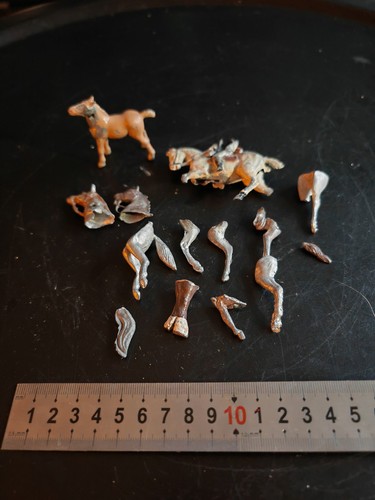 Vintage metal soldiers and - vintage,