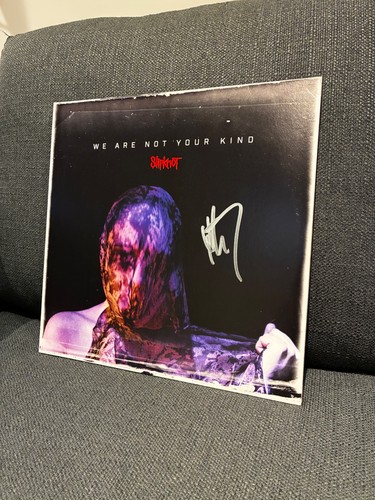 Signed slipknot are - slipknot, we