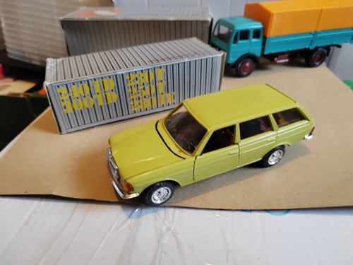 Boxed model conrad 3065 - boxed,