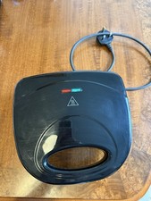 Morrisons Toastie Maker 700W Electric 2 Slice  Sandwich Toaster