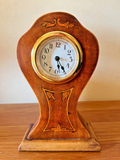 Art Nouveau Style Balloon Shaped Mantel Clock - WORKS INTERMITTENTLY!