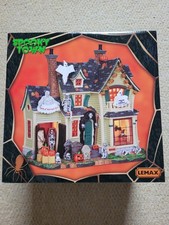 Lemax Spooky Town Village Scariest Halloween House 25330 Retired Building