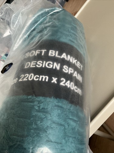 Super soft chunky knit blanket - knit,