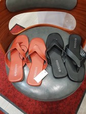 sandals size 4 women