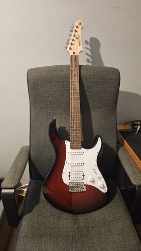Yamaha pacifica 112j - pacifica, ii