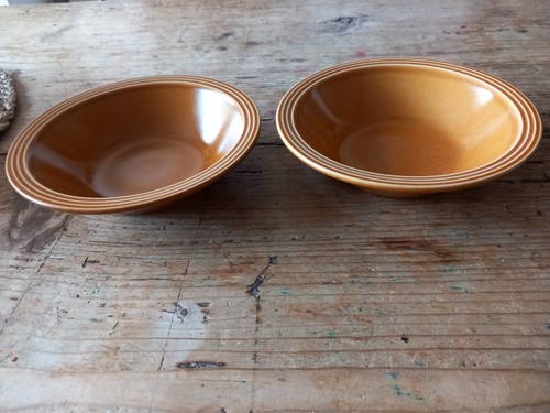 Vintage brown hornsea - x,