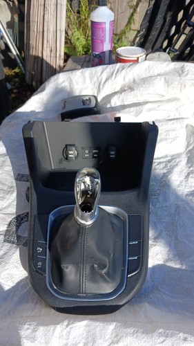 Hyundai i30 centre console - hyundai,