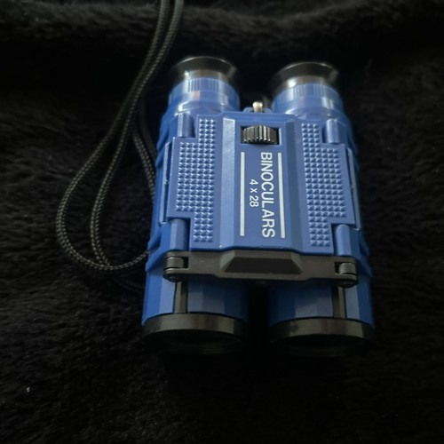 Wildlife fact file binoculars - wildlife,