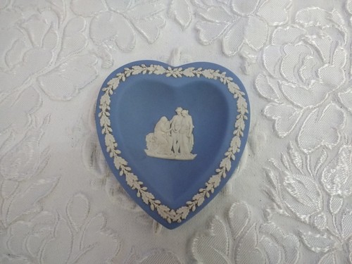 Vintage wedgwood plate trinket - plate,