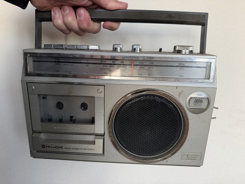 Hitachi radio cassette - radio, player